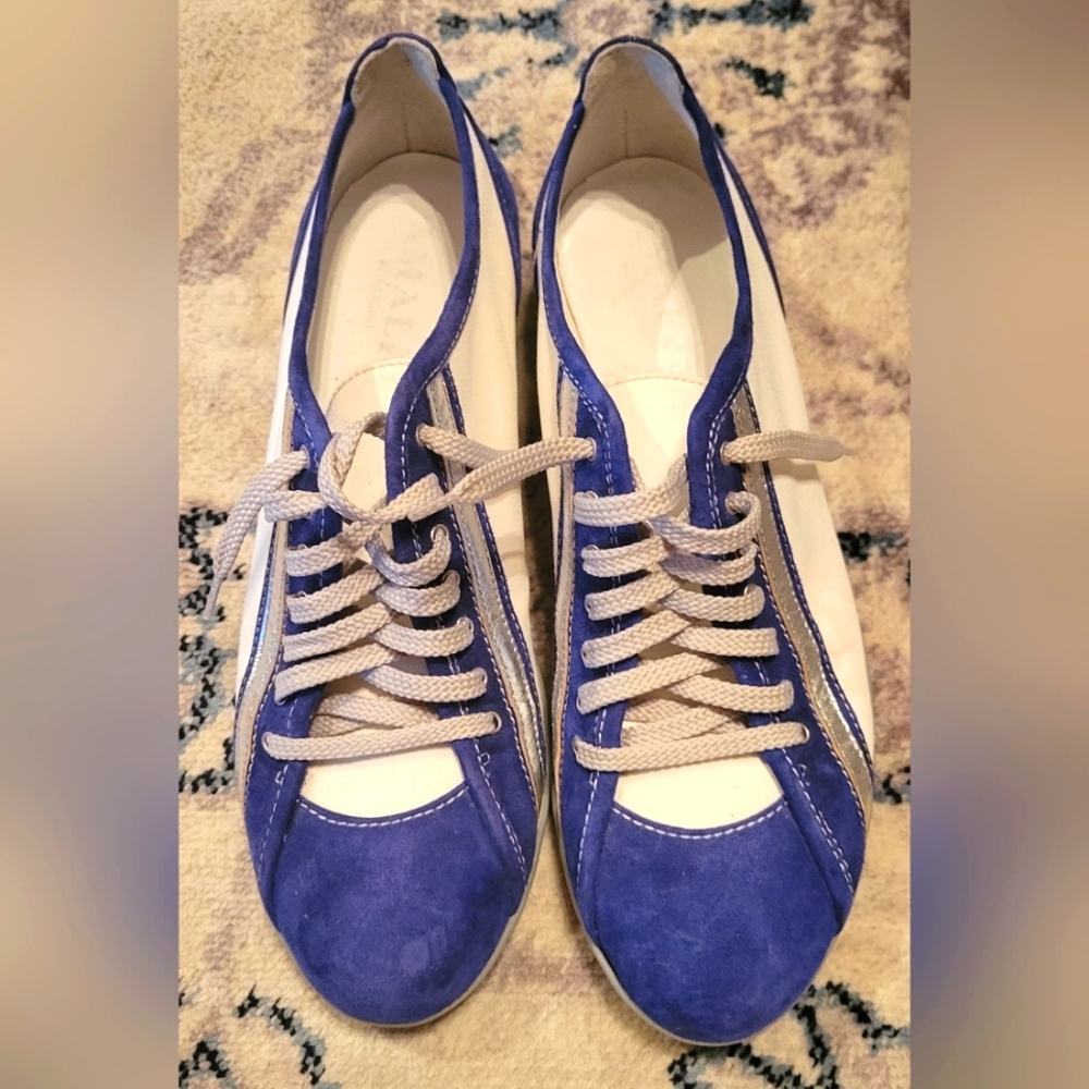 Amalfi by Rangoni Blue and White Suede Leather Shoes size 7